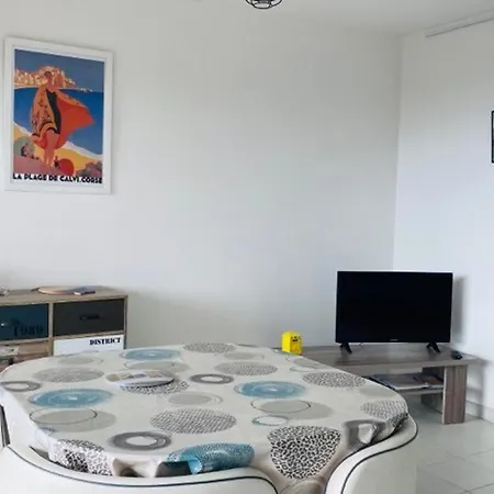 Apartment 2 Pieces A Calvi, Proche Plage, Parking Inclus - Fr-1-63-284